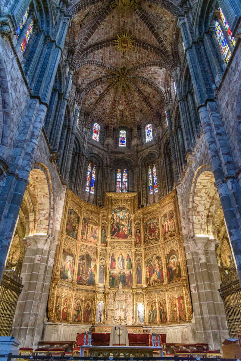 Ávila 024 - catedral de El Salvador.jpg